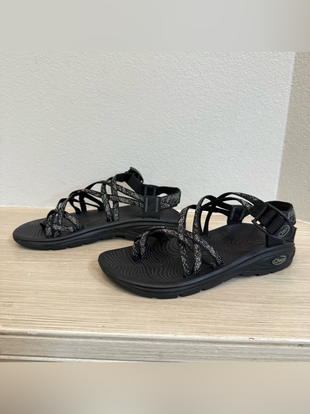 Chaco Women's Black Strappy Sport Sandals size 7